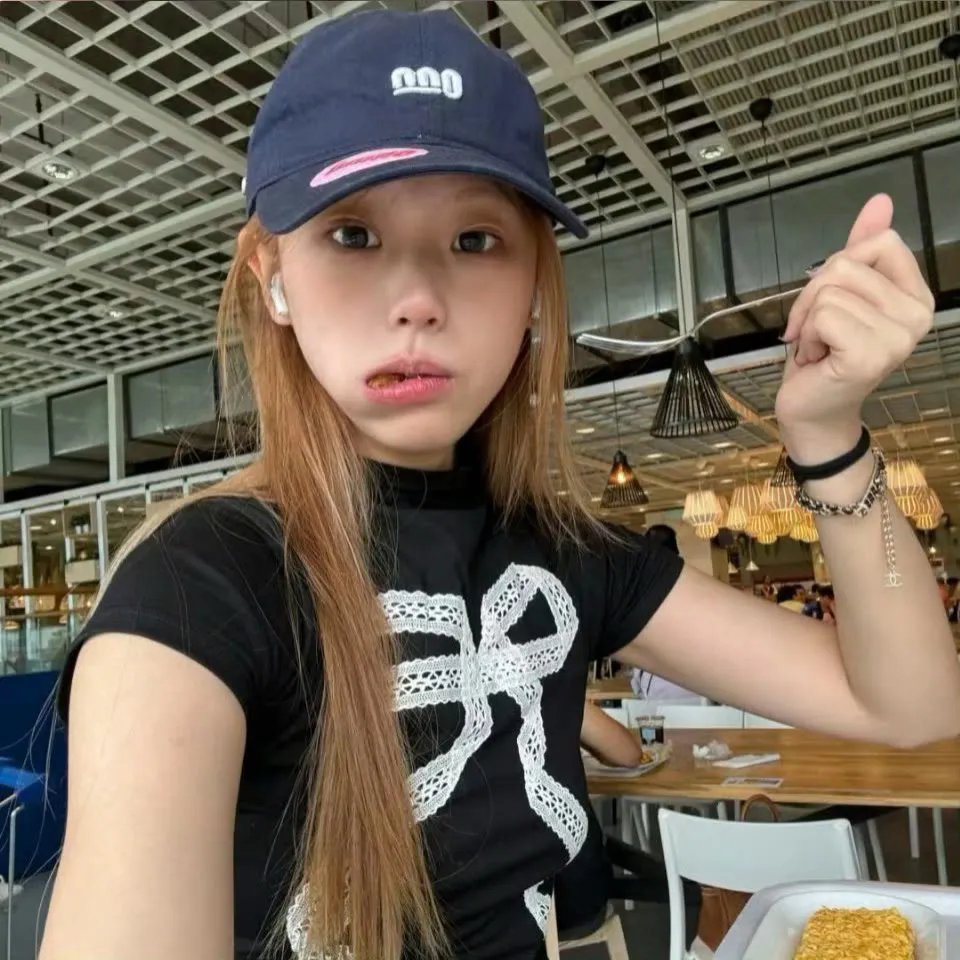没有男人，女人更美